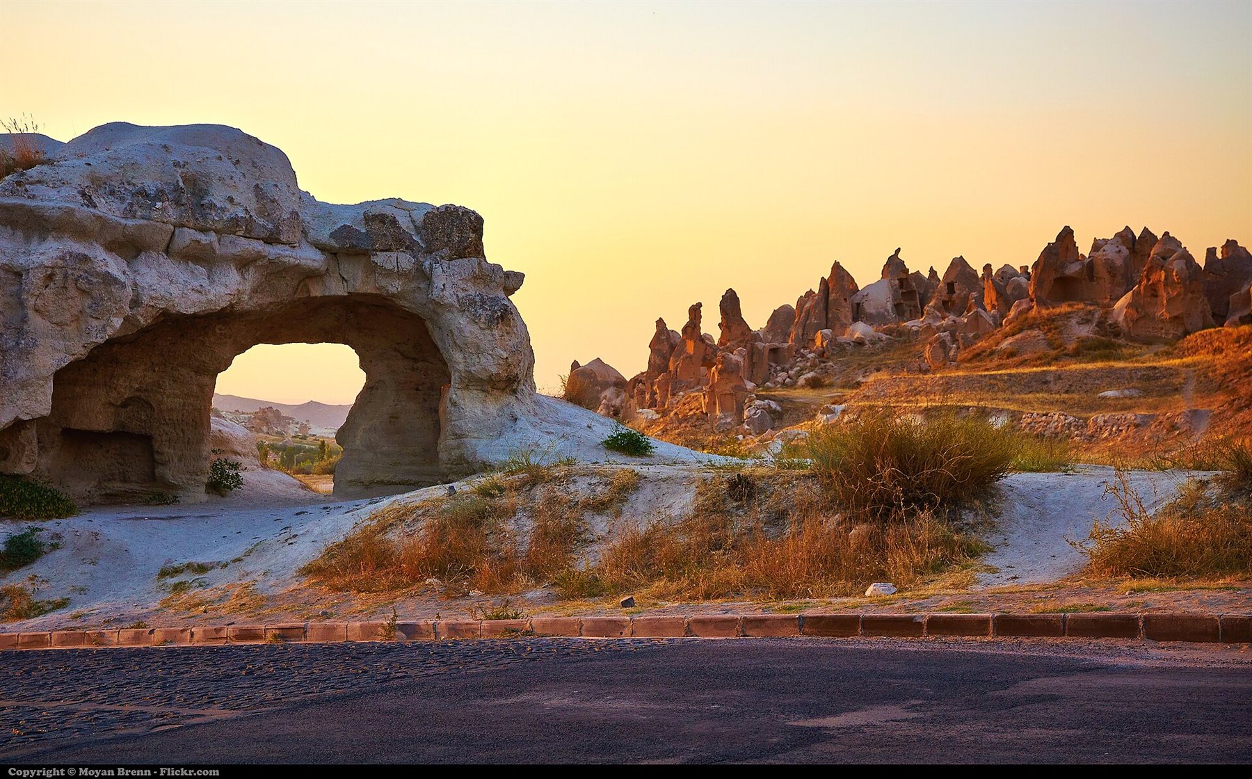 Kapadokya Araba Kiralama Rehberi 2026: Fiyatlar, Ehliyet ve Yol Kuralları